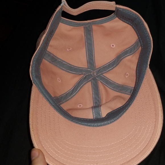 Adidas hat - Picture 2 of 2